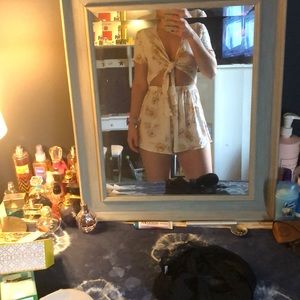 Floral romper from PacSun never before worn